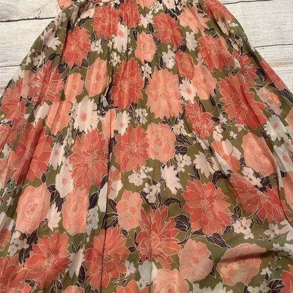 Floral Women's Dress - Picture 2 of 7